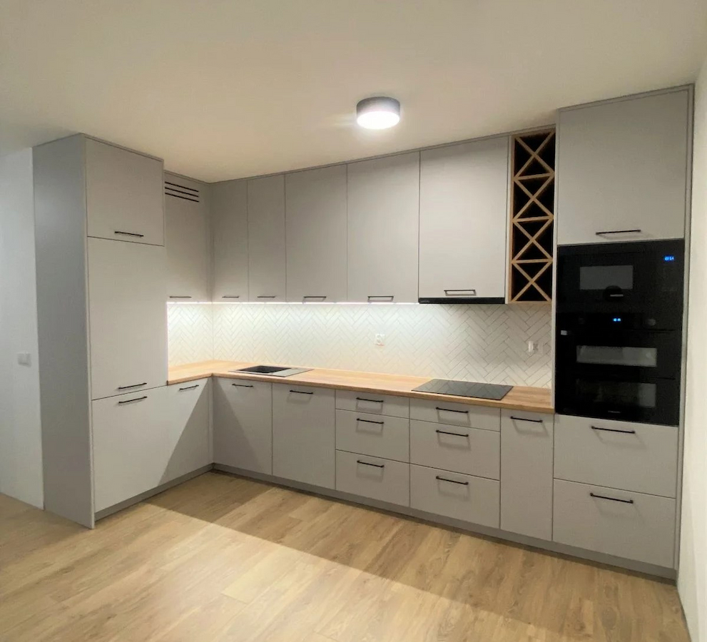 Nowoczesna kuchnia w odcieniach szarości